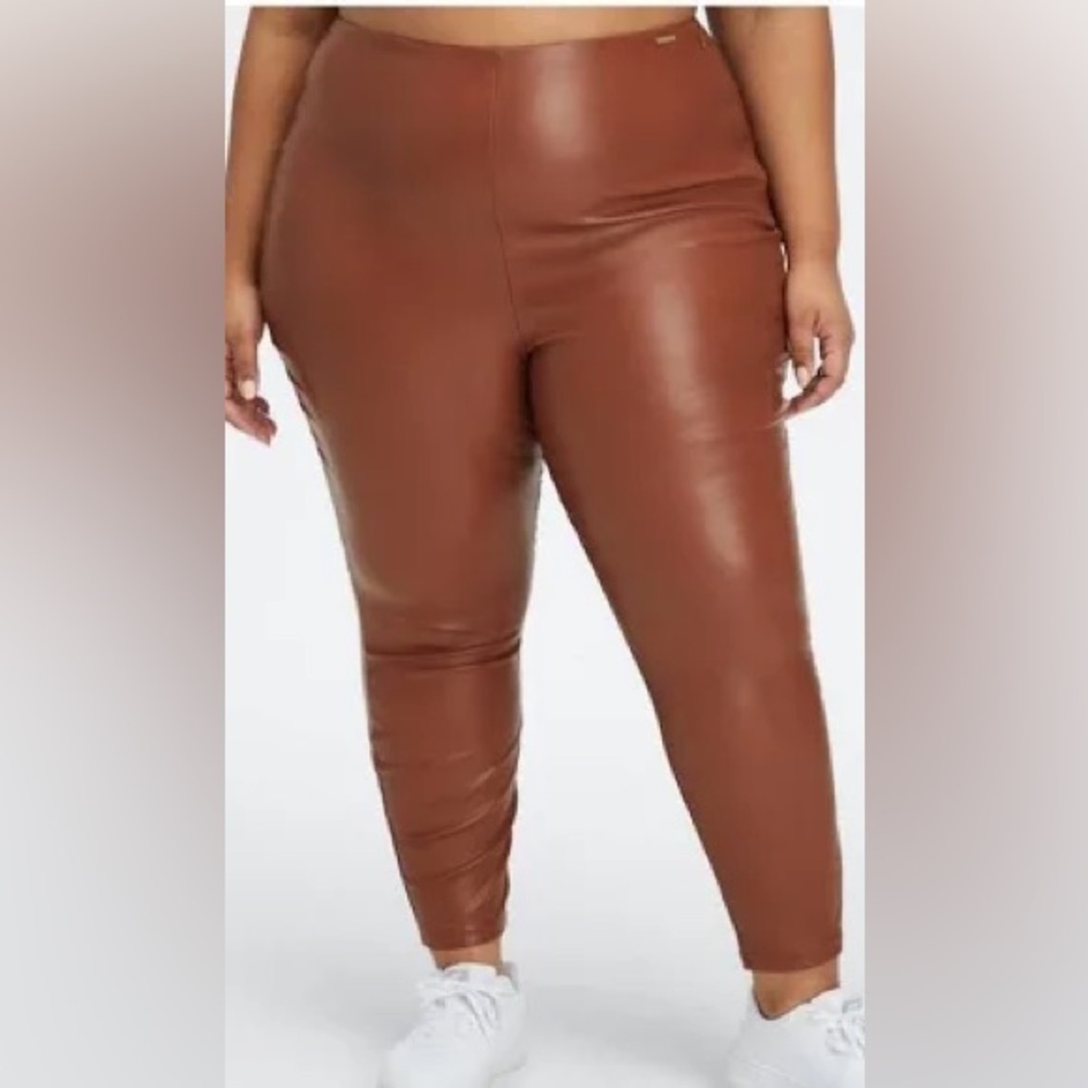 Fabletics Vegan Leather Leggings With Side Zipper Mahogany Size 4x Plus Size